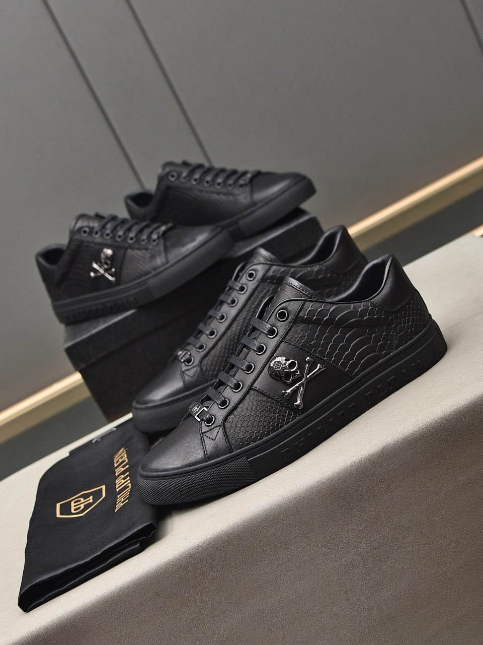 PHILIPP PLEIN SNEAKERS