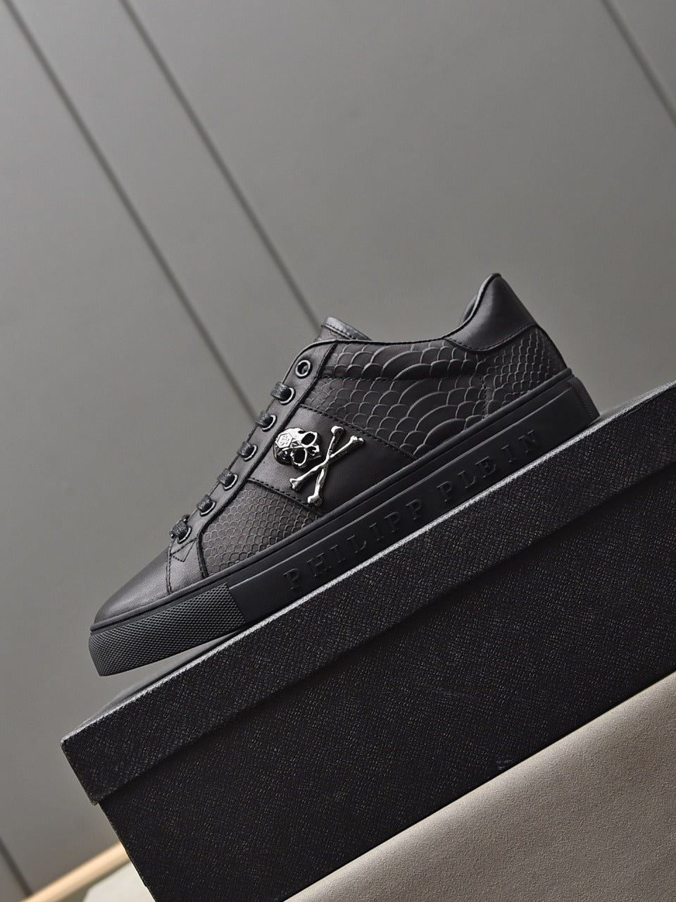 PHILIPP PLEIN SNEAKERS
